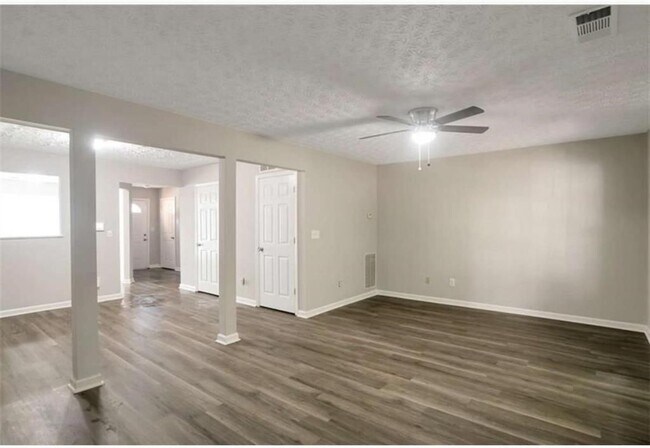 Building Photo - 3833 Waldrop Ln