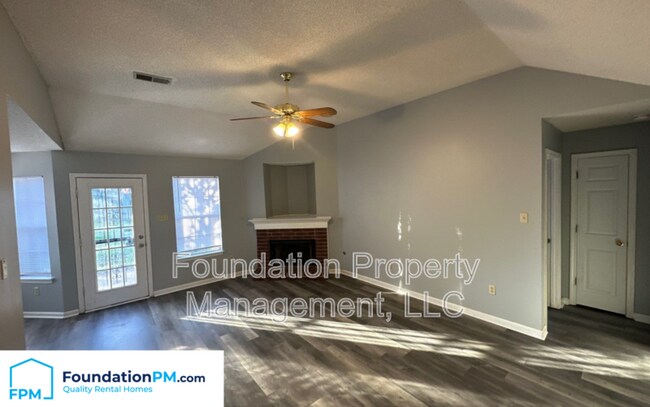 Building Photo - 1090 Cambrain Dr