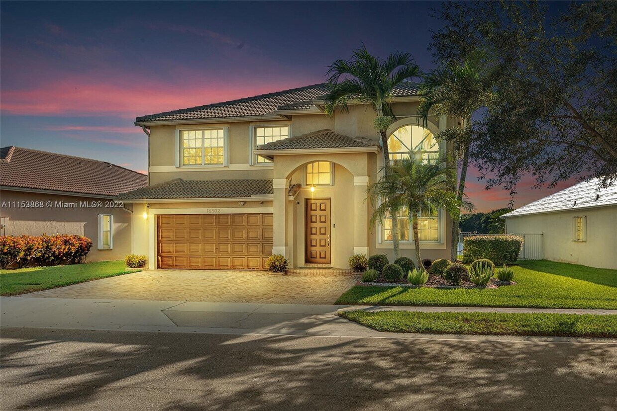 Foto principal - 16502 Ruby Lake