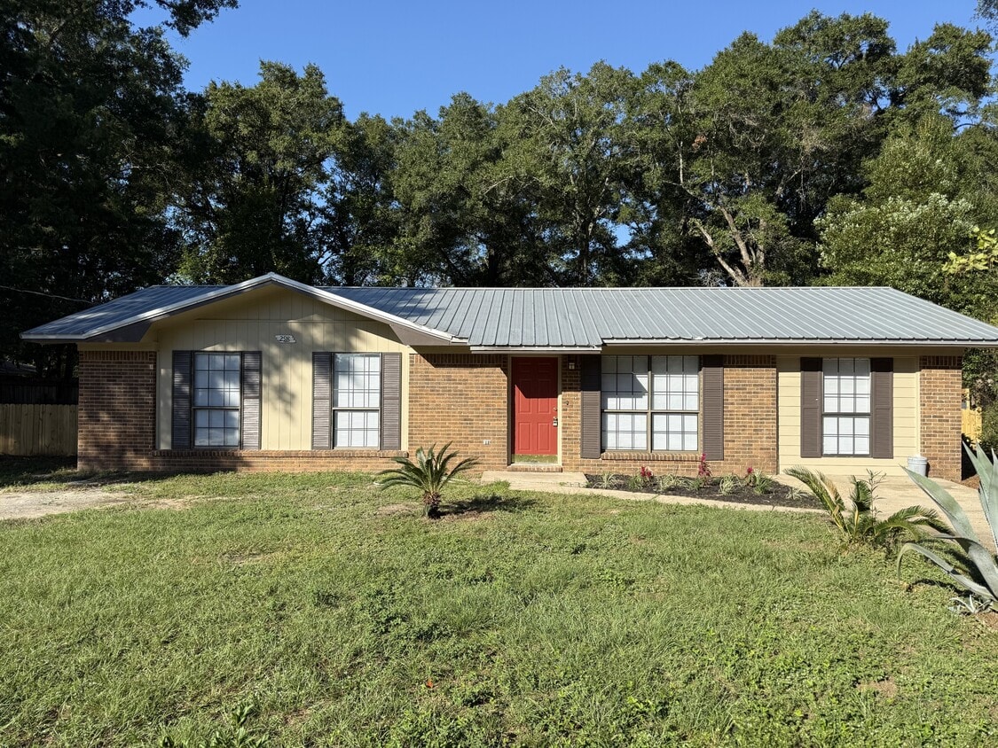 Foto principal - 298 Cross Dr