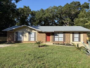 Building Photo - 298 Cross Dr