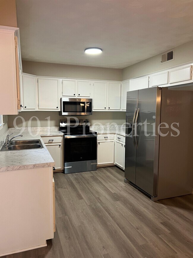 Foto del edificio - 5140 Longmeadow Cove