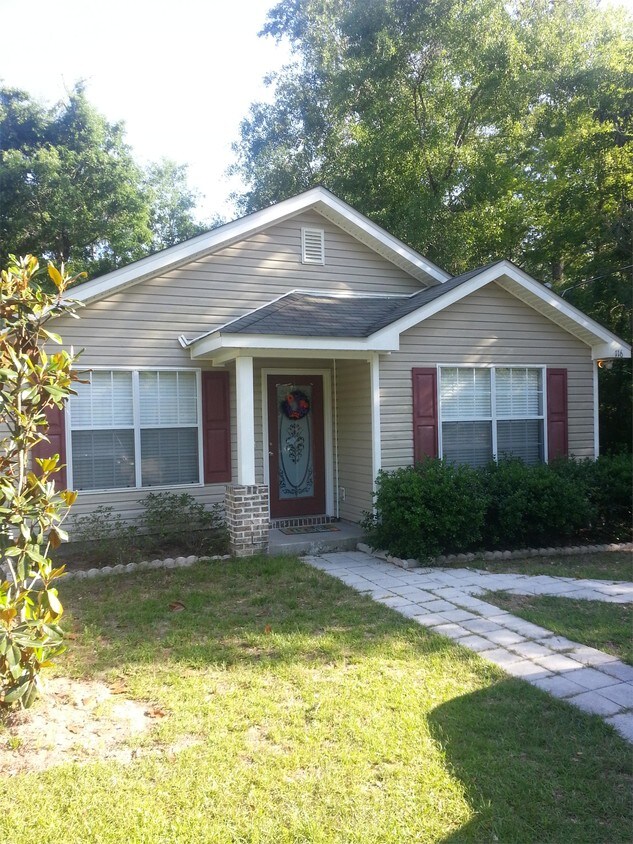 116 Cloer Ln, Crawfordville, FL 32327 House for Rent in Crawfordville