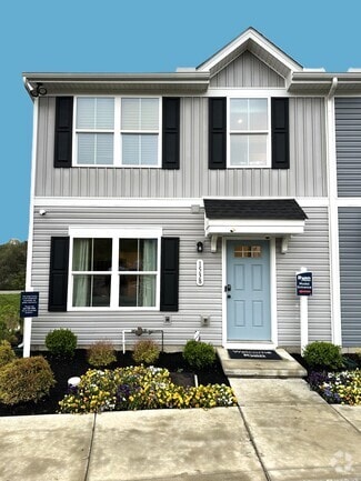Building Photo - 1538 Smoketree Rd