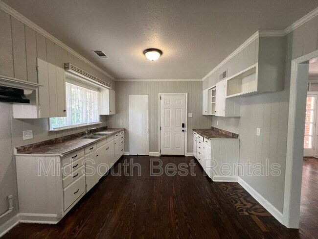 Foto del edificio - 1597 Hutson Rd