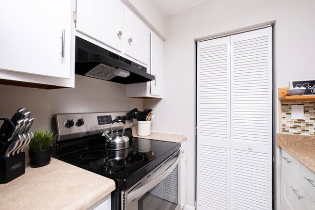 Foto del edificio - 3431 NW 21st Dr