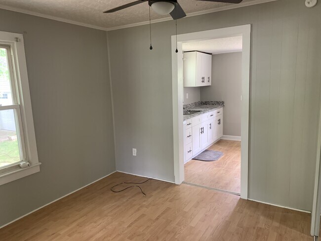 Foto del edificio - 1236 Oliver St