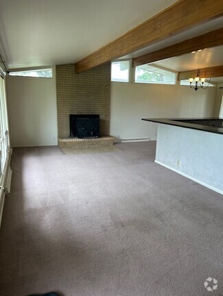 Building Photo - 127 Tam Oshanter Rd