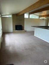 Building Photo - 127 Tam Oshanter Rd