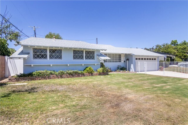 Foto del edificio - 11543 Swinton Ave