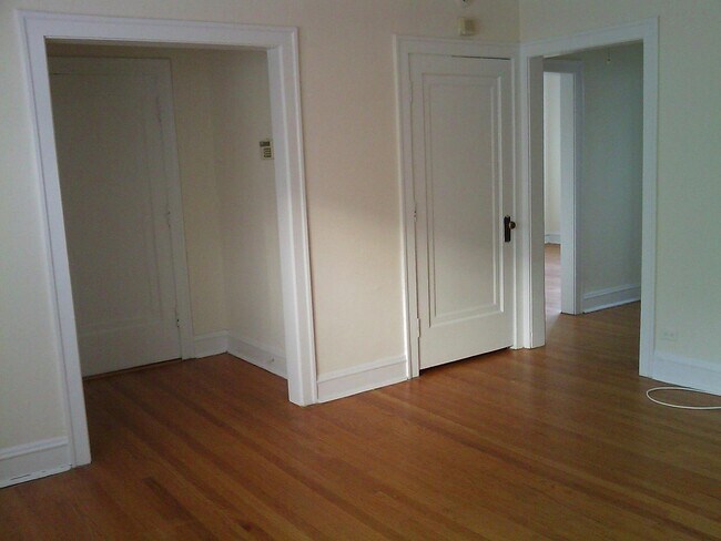 Foto del edificio - 7373 N Damen Ave