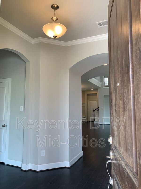 Photo - 6804 Prompton Bnd House