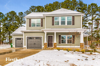 Building Photo - 135 Hillview Dr