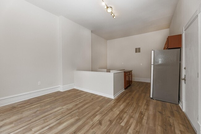 Photo - 1916 Eutaw Pl Apartment