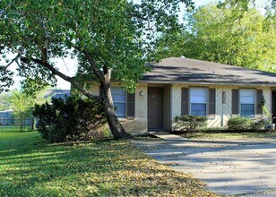 Building Photo - 3608 Western St