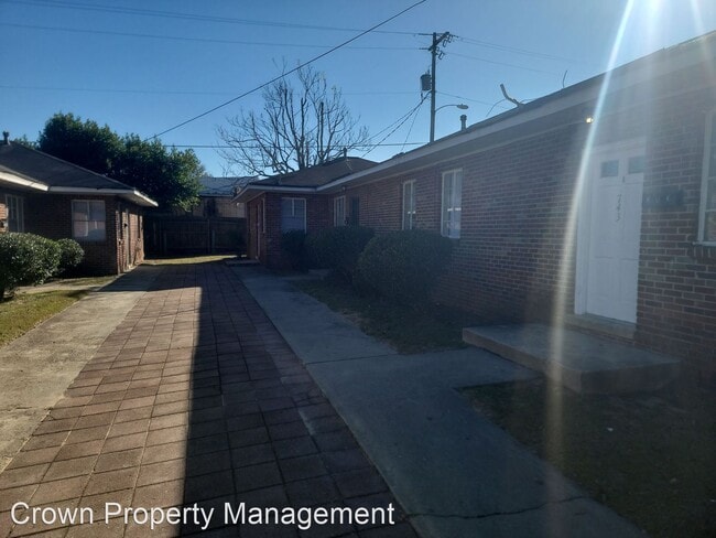 Building Photo - 2 br, 1 bath House - 743 A Shull Street