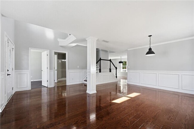 Foto del edificio - 1328 Avington Glen Dr SE