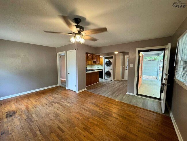 Foto del edificio - 4503 McCrory Ave
