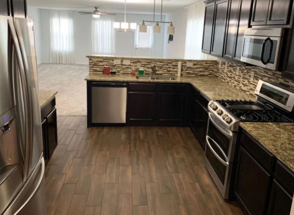Foto del edificio - 55 Baltusrol Way