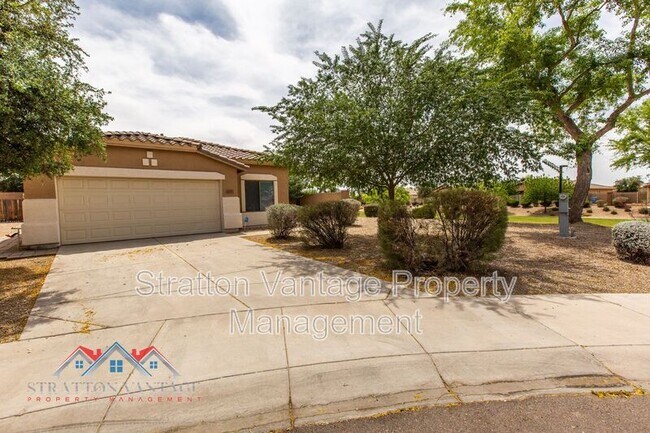 Building Photo - 2135 W Hasan Dr