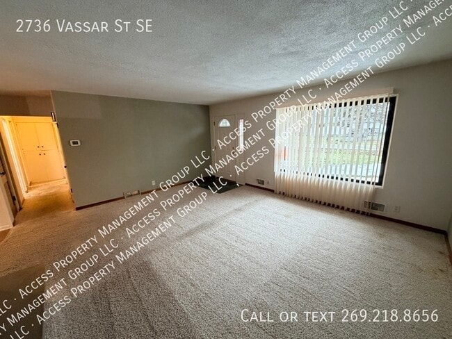 Foto del edificio - 2736 Vassar Dr SE