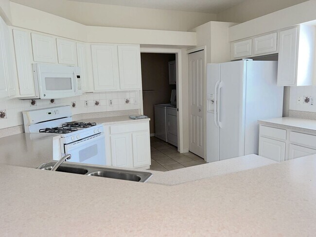 Foto del edificio - Carillon Lakes Home