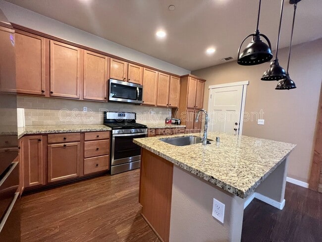 Foto del edificio - 17031 Morgan St