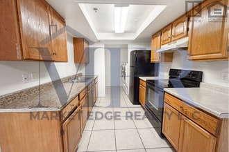 Building Photo - 4241 N 69th Dr