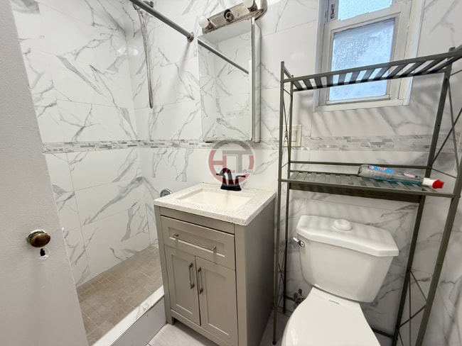 Photo - 1821 Edison Ave Townhome