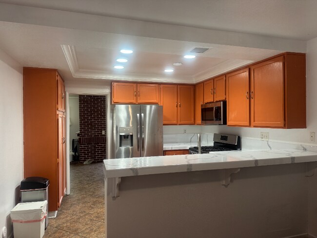 Foto del edificio - 21496 Firwood