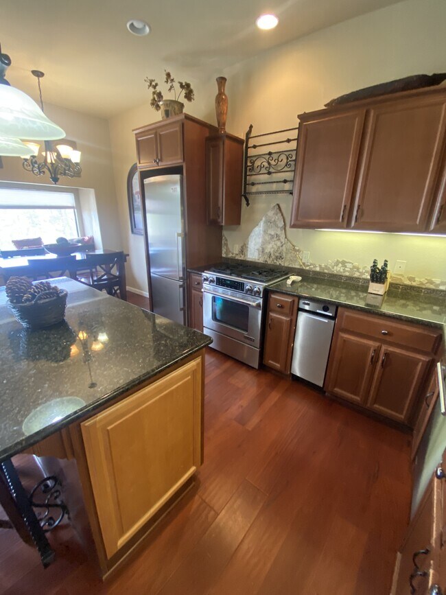 Foto del edificio - 364 Quaking Aspen Ln