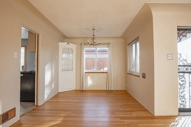Building Photo - Charming Platt Park Home!