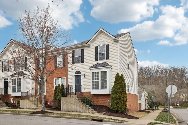 Foto del edificio - 7841 Heaton Way