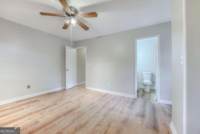 Building Photo - 2505 Skyland Trail NE