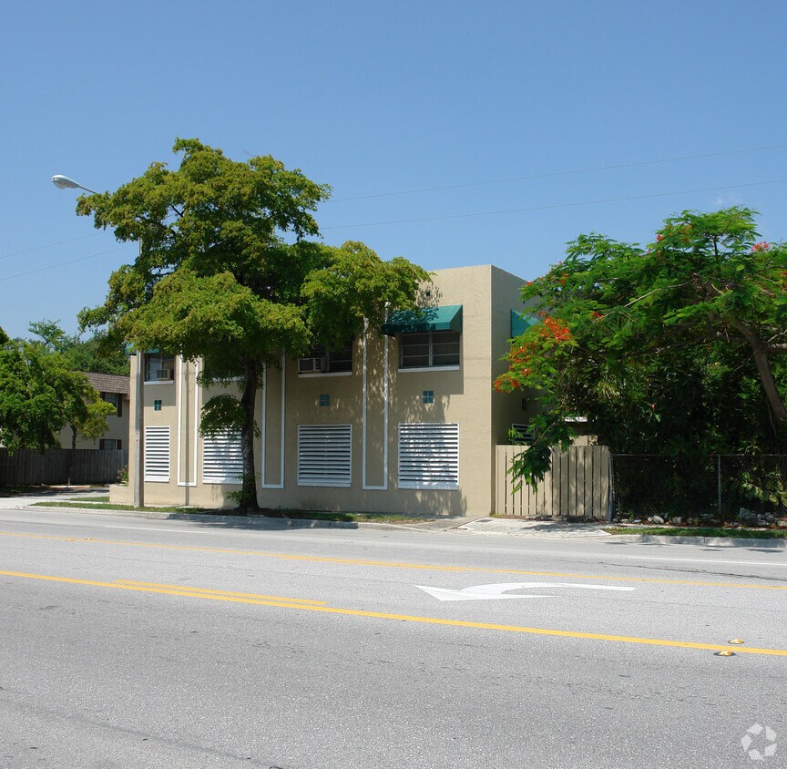 Foto del edificio - 633 SW 4th Ave
