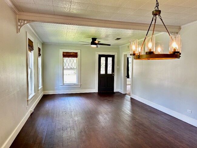 Foto del edificio - 505 Bon Ami St