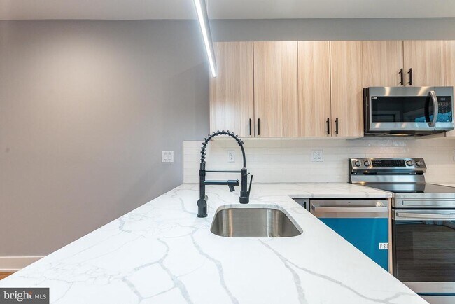 Foto del edificio - 2821 Livingston St