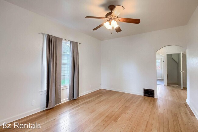 Building Photo - 3 br, 1 bath House - 3935 S Bannock St