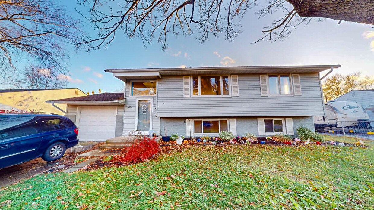 Primary Photo - 3801 Adell Rd