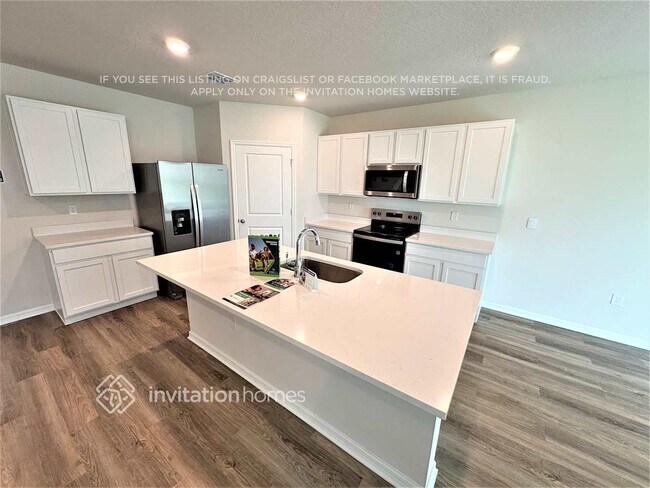 Building Photo - 18125 Canopy Pl