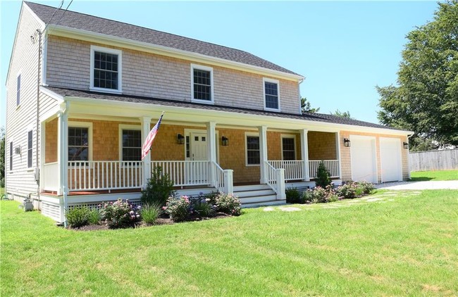 Building Photo - 1175 Green End Ave