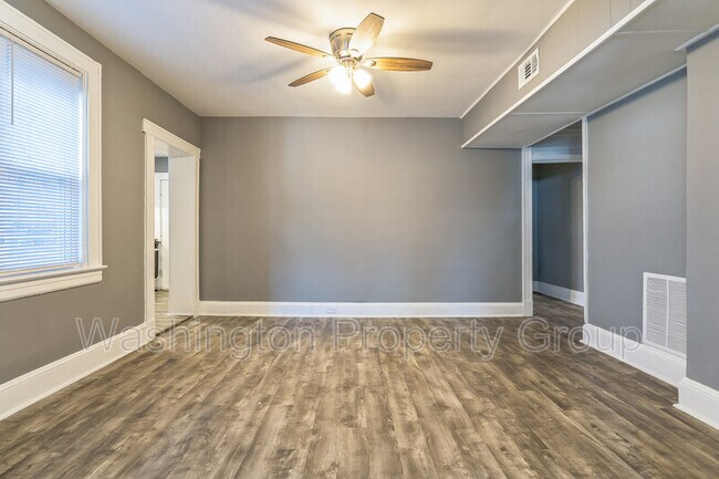 Foto del edificio - 4806 Liberty Heights Ave