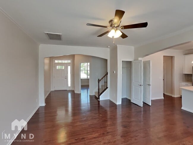 Building Photo - 776 River Park Road