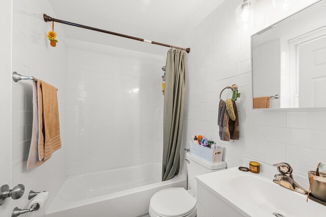 Foto del edificio - 300 S 41st St