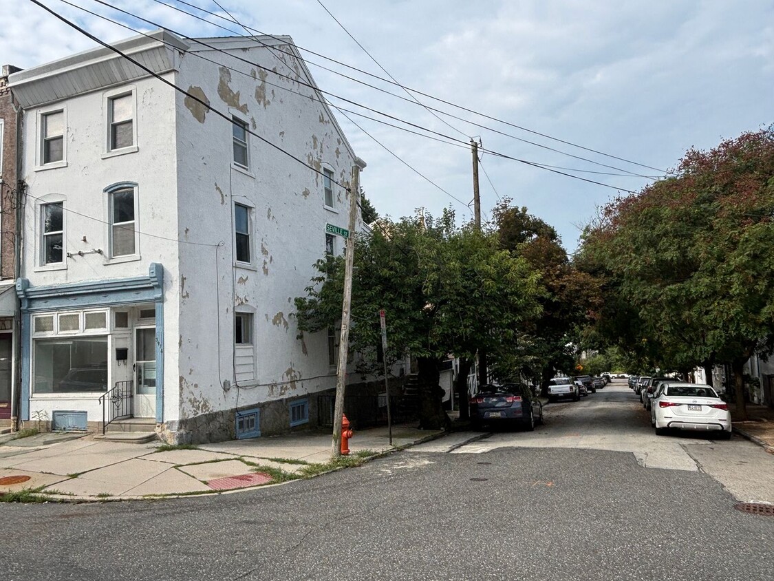 Photo - 3916 Terrace Street