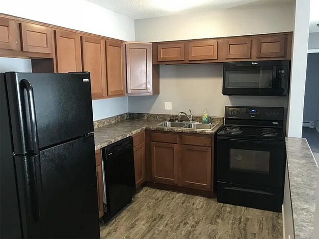 Foto del edificio - COME APPLY TODAY! Affordable Des Moines Living: 2 Bed + 1 Bath at Eastbrook Terrace