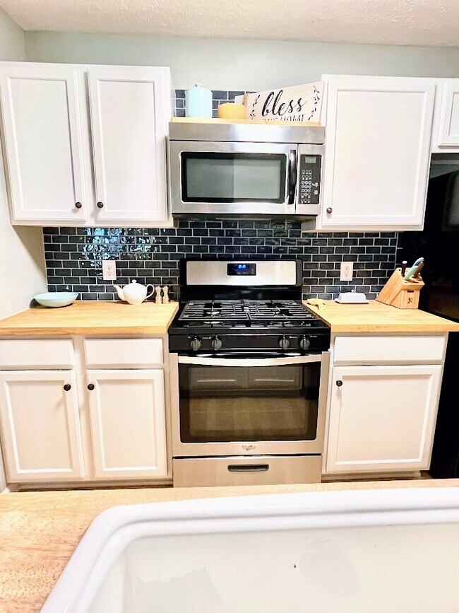 12584 Tennyson Ln Unit 104, Carmel, IN 46032 Condo for Rent in Carmel