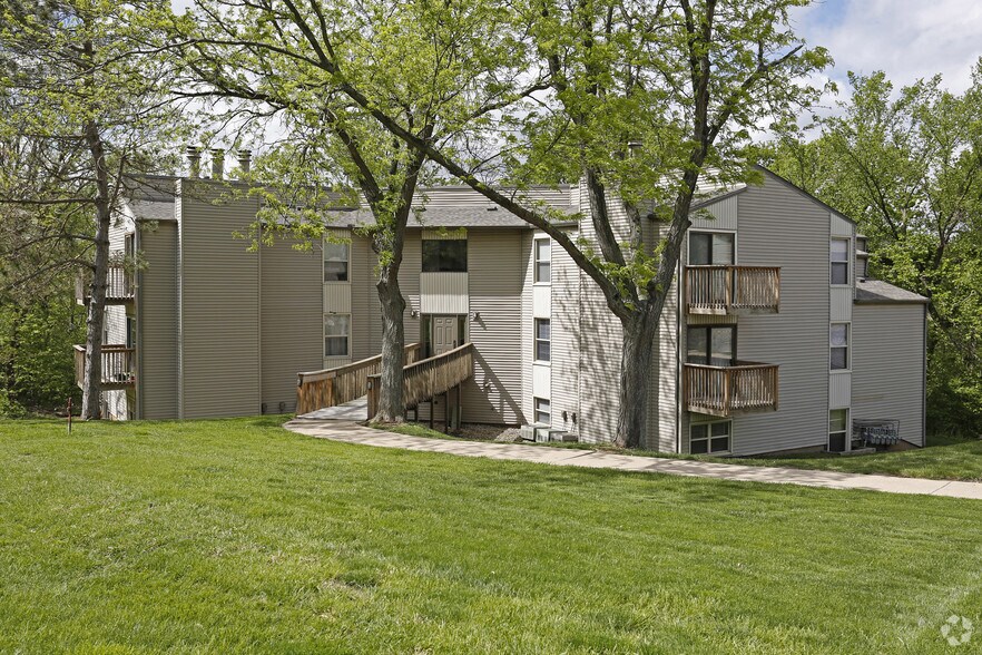 Woodhue Apartments Rentals Peoria, IL