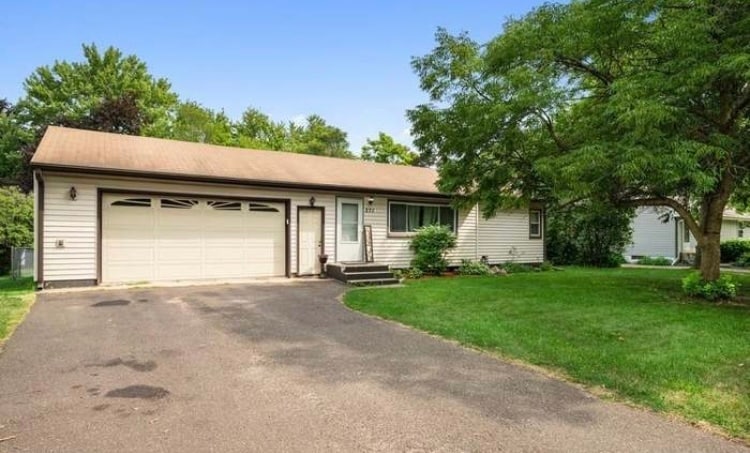 Main entry with attached garage - 271 County Road C2 W