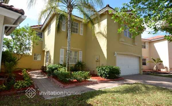 Foto principal - 4661 SW 151st Ave